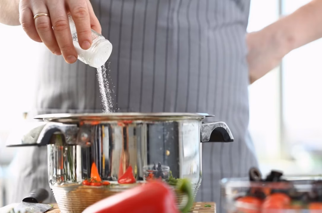 Why Baking Soda Helps Vegetables: How It Works