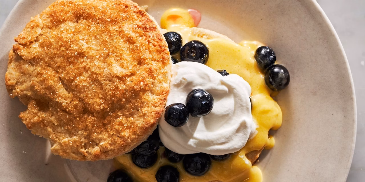 Top 9 Chain Restaurants Praised by Customers for Their Irresistible Blueberry Pancakes