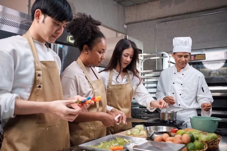 Employees Highlight Food as a Crucial Factor for Retention and Enhancing Office Experience